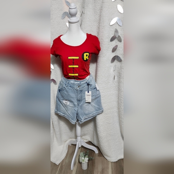 Wallflower The Fearless Curvy Super High Rise Shorty Shorts Size: 14W - Picture 2 of 9